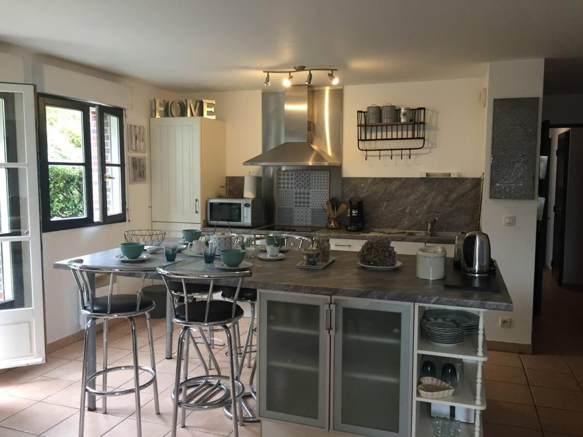 Beautiful Ground Floor 2 Bedroom Apartment Honfleur Exterior foto